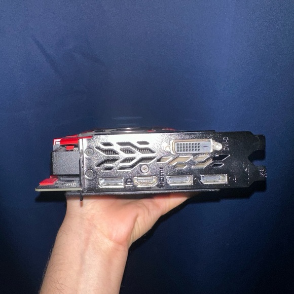 MSI GeForce GTX 1070 Gaming Graphics Card - Picture 4 of 5